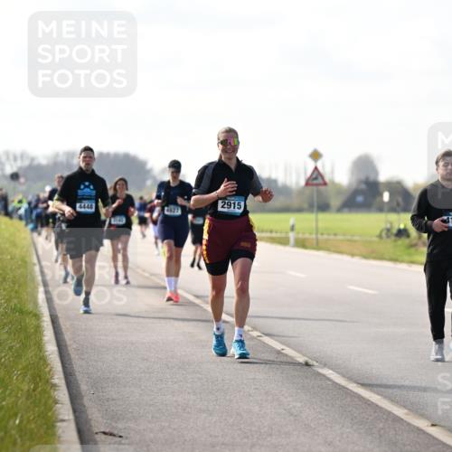12.04.2026 - 45. Internationalen Wilhelmsburger Insellauf Dr. Thomas Lammeyer http://msf.ph/oto/9446829 12.04.2026 10:28:07 Laufen 4448, 4927, 2915, 4107, 2977 meine-sportfotos.de