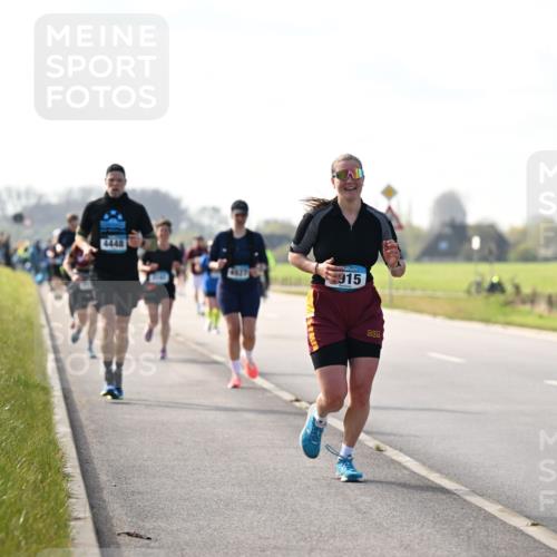 12.04.2026 - 45. Internationalen Wilhelmsburger Insellauf Dr. Thomas Lammeyer http://msf.ph/oto/9446836 12.04.2026 10:28:08 Laufen 4448, 4997, 15, 4107 meine-sportfotos.de