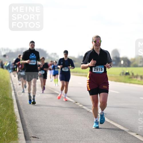 12.04.2026 - 45. Internationalen Wilhelmsburger Insellauf Dr. Thomas Lammeyer http://msf.ph/oto/9446837 12.04.2026 10:28:09 Laufen 2915, 4107 meine-sportfotos.de