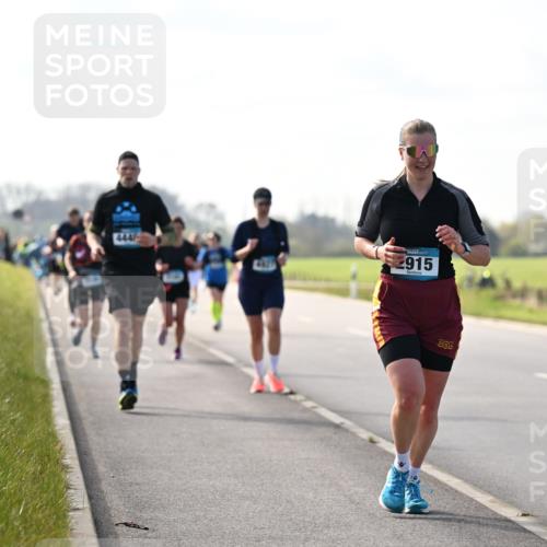 12.04.2026 - 45. Internationalen Wilhelmsburger Insellauf Dr. Thomas Lammeyer http://msf.ph/oto/9446840 12.04.2026 10:28:09 Laufen 915 meine-sportfotos.de