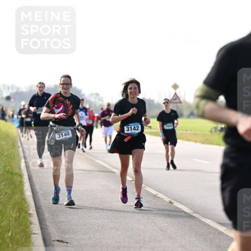 12.04.2026 - 45. Internationalen Wilhelmsburger Insellauf Dr. Thomas Lammeyer http://msf.ph/oto/9446865 12.04.2026 10:28:14 Laufen 3140, 3142, 4448 meine-sportfotos.de
