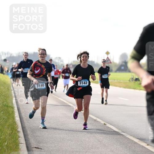 12.04.2026 - 45. Internationalen Wilhelmsburger Insellauf Dr. Thomas Lammeyer http://msf.ph/oto/9446866 12.04.2026 10:28:14 Laufen 3140, 3142, 4448 meine-sportfotos.de