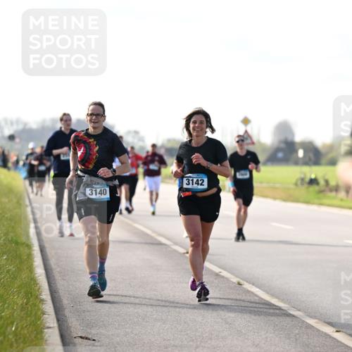 12.04.2026 - 45. Internationalen Wilhelmsburger Insellauf Dr. Thomas Lammeyer http://msf.ph/oto/9446868 12.04.2026 10:28:14 Laufen 3142, 3140 meine-sportfotos.de