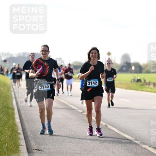 12.04.2026 - 45. Internationalen Wilhelmsburger Insellauf Dr. Thomas Lammeyer http://msf.ph/oto/9446870 12.04.2026 10:28:15 Laufen 3140, 3142 meine-sportfotos.de