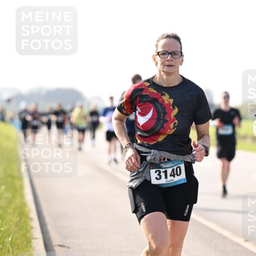 12.04.2026 - 45. Internationalen Wilhelmsburger Insellauf Dr. Thomas Lammeyer http://msf.ph/oto/9446885 12.04.2026 10:28:17 Laufen 201, 3140, 3142 meine-sportfotos.de
