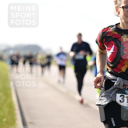 12.04.2026 - 45. Internationalen Wilhelmsburger Insellauf Dr. Thomas Lammeyer http://msf.ph/oto/9446890 12.04.2026 10:28:18 Laufen 45, 3140 meine-sportfotos.de