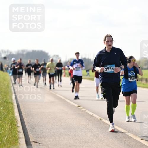 12.04.2026 - 45. Internationalen Wilhelmsburger Insellauf Dr. Thomas Lammeyer http://msf.ph/oto/9446897 12.04.2026 10:28:19 Laufen 2553, 4339, 2900 meine-sportfotos.de