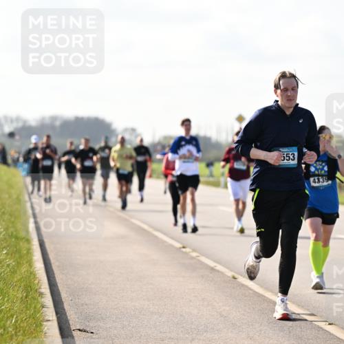 12.04.2026 - 45. Internationalen Wilhelmsburger Insellauf Dr. Thomas Lammeyer http://msf.ph/oto/9446899 12.04.2026 10:28:20 Laufen 553, 4339, 2900 meine-sportfotos.de