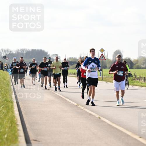 12.04.2026 - 45. Internationalen Wilhelmsburger Insellauf Dr. Thomas Lammeyer http://msf.ph/oto/9446910 12.04.2026 10:28:21 Laufen 2417, 3754, 28, 5352, 5319 meine-sportfotos.de