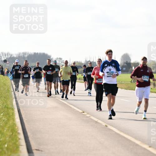 12.04.2026 - 45. Internationalen Wilhelmsburger Insellauf Dr. Thomas Lammeyer http://msf.ph/oto/9446917 12.04.2026 10:28:22 Laufen 3722, 754, 3753, 2417, 2808, 5352, 5319 meine-sportfotos.de