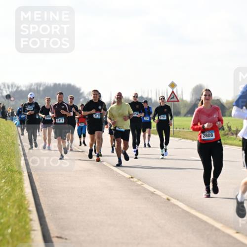 12.04.2026 - 45. Internationalen Wilhelmsburger Insellauf Dr. Thomas Lammeyer http://msf.ph/oto/9446934 12.04.2026 10:28:25 Laufen 3658, 28, 3059, 3723, 1754, 2417, 3798, 3753, 2808, 5352 meine-sportfotos.de
