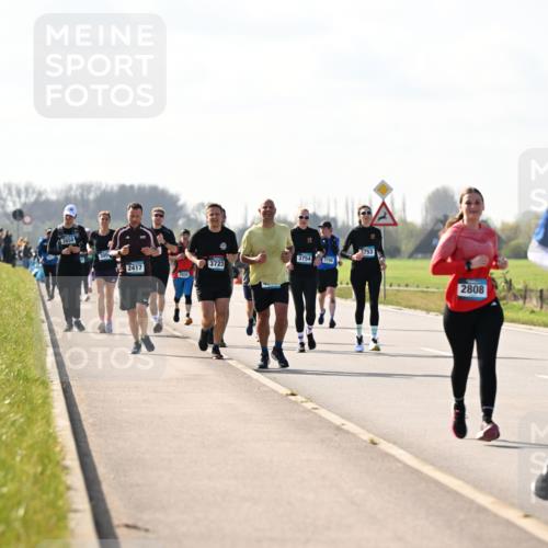 12.04.2026 - 45. Internationalen Wilhelmsburger Insellauf Dr. Thomas Lammeyer http://msf.ph/oto/9446935 12.04.2026 10:28:25 Laufen 3658, 38, 3754, 3723, 3798, 2417, 2930, 28, 2753, 2808, 5352 meine-sportfotos.de
