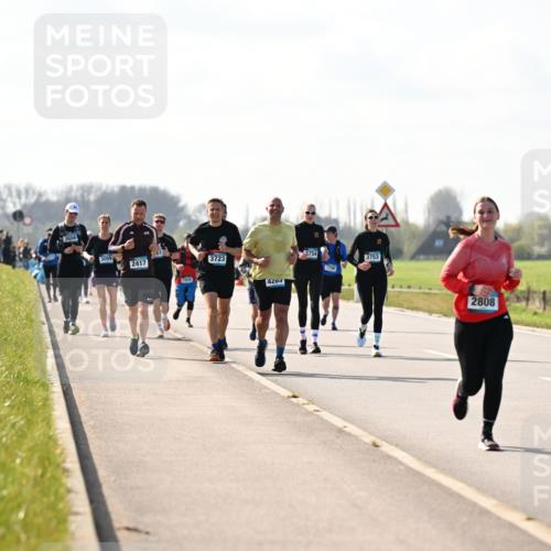 12.04.2026 - 45. Internationalen Wilhelmsburger Insellauf Dr. Thomas Lammeyer http://msf.ph/oto/9446936 12.04.2026 10:28:25 Laufen 3658, 2417, 3723, 37994, 4203, 3753, 2808, 535 meine-sportfotos.de