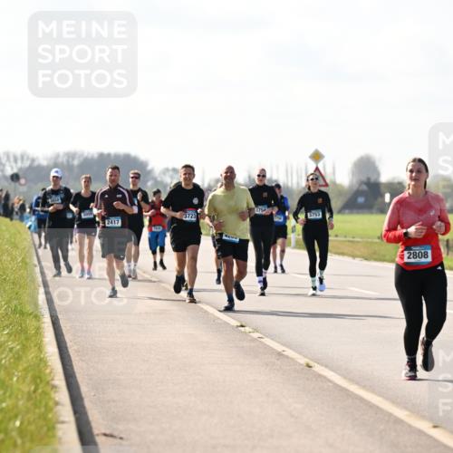 12.04.2026 - 45. Internationalen Wilhelmsburger Insellauf Dr. Thomas Lammeyer http://msf.ph/oto/9446938 12.04.2026 10:28:25 Laufen 3658, 3059, 3723, 2417, 7930, 3754, 3753, 2808 meine-sportfotos.de