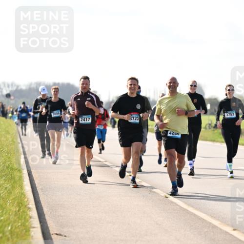 12.04.2026 - 45. Internationalen Wilhelmsburger Insellauf Dr. Thomas Lammeyer http://msf.ph/oto/9446962 12.04.2026 10:28:29 Laufen 3059, 2417, 4831, 3723, 4289, 28, 3753 meine-sportfotos.de