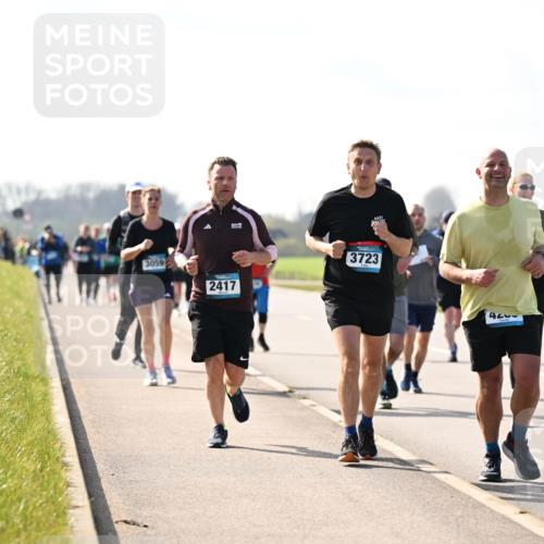 12.04.2026 - 45. Internationalen Wilhelmsburger Insellauf Dr. Thomas Lammeyer http://msf.ph/oto/9446973 12.04.2026 10:28:31 Laufen 3059, 2417, 3723, 4215, 2753 meine-sportfotos.de