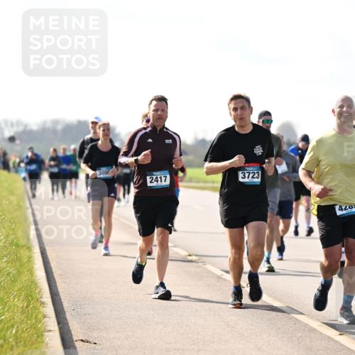 12.04.2026 - 45. Internationalen Wilhelmsburger Insellauf Dr. Thomas Lammeyer http://msf.ph/oto/9446975 12.04.2026 10:28:31 Laufen 305, 2417, 3723, 4205 meine-sportfotos.de