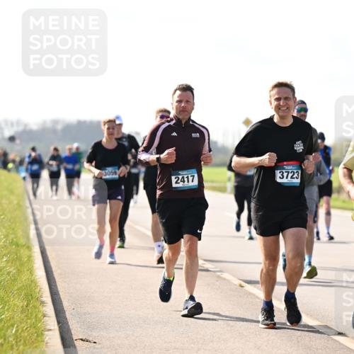 12.04.2026 - 45. Internationalen Wilhelmsburger Insellauf Dr. Thomas Lammeyer http://msf.ph/oto/9446977 12.04.2026 10:28:32 Laufen 3059, 2417, 3723, 4205 meine-sportfotos.de