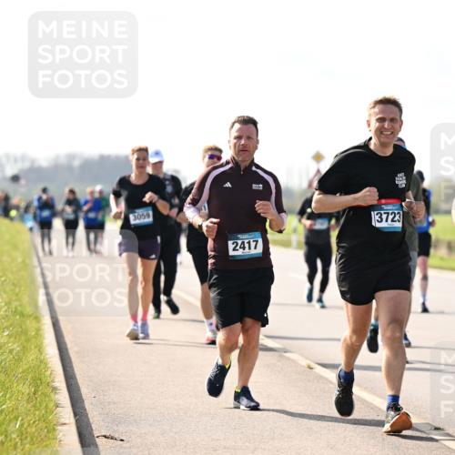 12.04.2026 - 45. Internationalen Wilhelmsburger Insellauf Dr. Thomas Lammeyer http://msf.ph/oto/9446978 12.04.2026 10:28:32 Laufen 3059, 2417, 3723, 426 meine-sportfotos.de