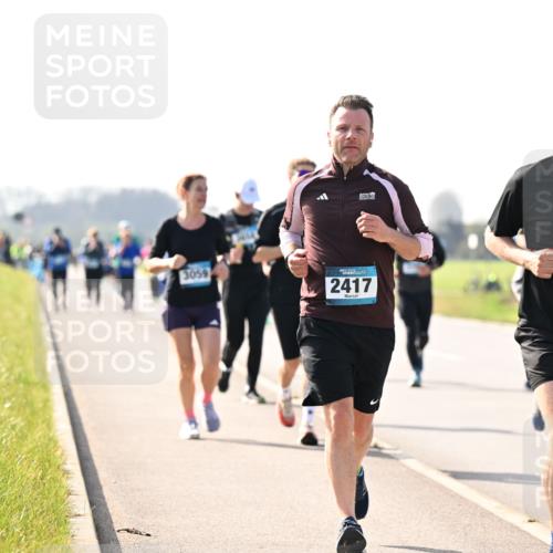 12.04.2026 - 45. Internationalen Wilhelmsburger Insellauf Dr. Thomas Lammeyer http://msf.ph/oto/9446985 12.04.2026 10:28:33 Laufen 3059, 2417, 3723 meine-sportfotos.de