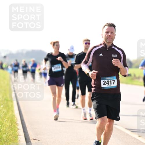 12.04.2026 - 45. Internationalen Wilhelmsburger Insellauf Dr. Thomas Lammeyer http://msf.ph/oto/9446989 12.04.2026 10:28:33 Laufen 3056, 2417, 37 meine-sportfotos.de