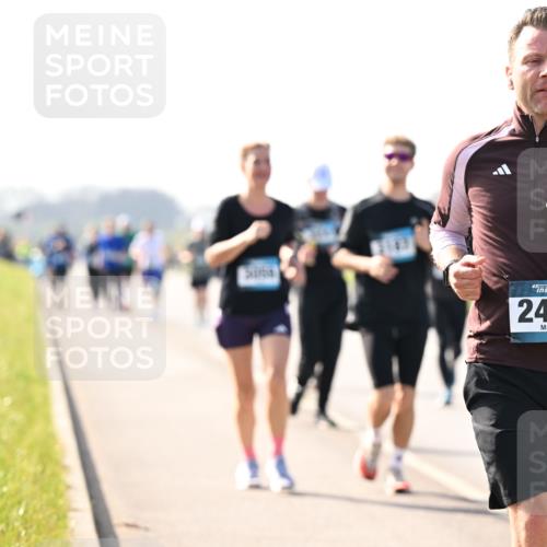 12.04.2026 - 45. Internationalen Wilhelmsburger Insellauf Dr. Thomas Lammeyer http://msf.ph/oto/9446995 12.04.2026 10:28:34 Laufen 2417 meine-sportfotos.de