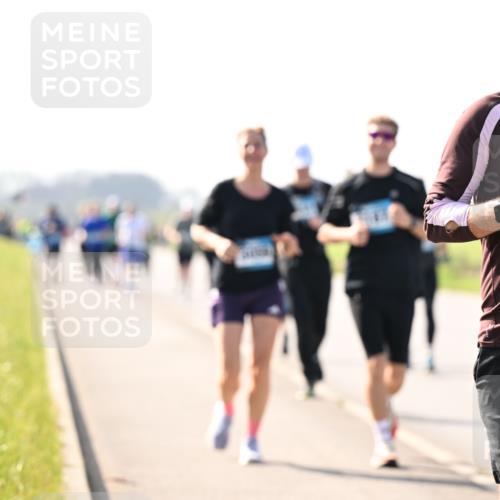 12.04.2026 - 45. Internationalen Wilhelmsburger Insellauf Dr. Thomas Lammeyer http://msf.ph/oto/9446997 12.04.2026 10:28:34 Laufen 45, 2417 meine-sportfotos.de