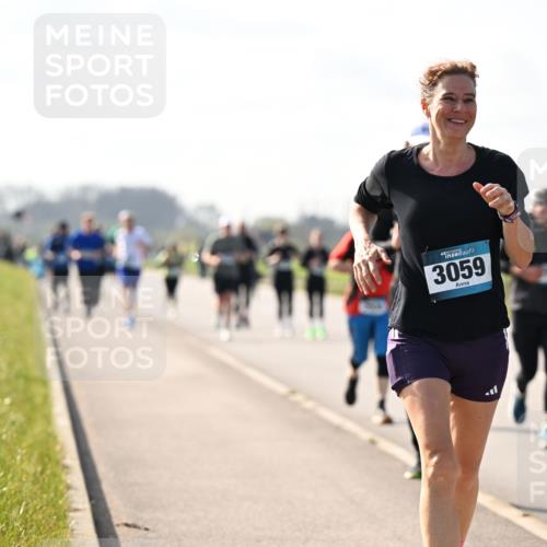 12.04.2026 - 45. Internationalen Wilhelmsburger Insellauf Dr. Thomas Lammeyer http://msf.ph/oto/9447007 12.04.2026 10:28:36 Laufen 45, 3059, 31 meine-sportfotos.de