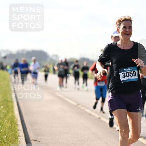 12.04.2026 - 45. Internationalen Wilhelmsburger Insellauf Dr. Thomas Lammeyer http://msf.ph/oto/9447008 12.04.2026 10:28:36 Laufen 3059 meine-sportfotos.de