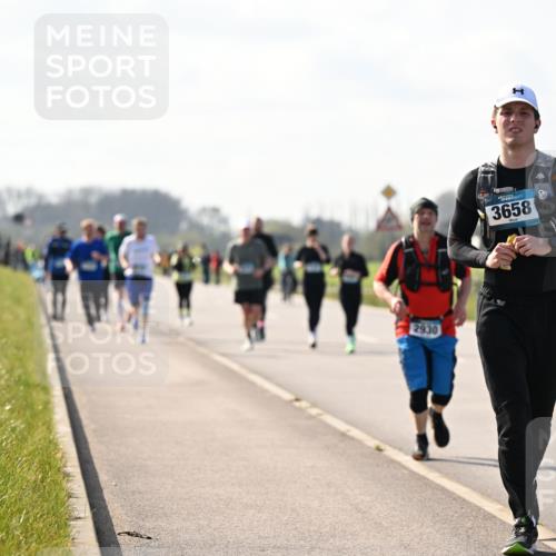 12.04.2026 - 45. Internationalen Wilhelmsburger Insellauf Dr. Thomas Lammeyer http://msf.ph/oto/9447014 12.04.2026 10:28:37 Laufen 2930, 3658 meine-sportfotos.de