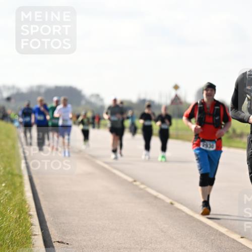 12.04.2026 - 45. Internationalen Wilhelmsburger Insellauf Dr. Thomas Lammeyer http://msf.ph/oto/9447018 12.04.2026 10:28:38 Laufen 2930, 3658 meine-sportfotos.de