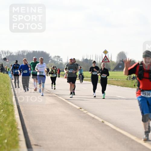 12.04.2026 - 45. Internationalen Wilhelmsburger Insellauf Dr. Thomas Lammeyer http://msf.ph/oto/9447021 12.04.2026 10:28:38 Laufen 2418, 3150, 4070, 3978, 4215, 4101, 4577, 4390, 2930 meine-sportfotos.de