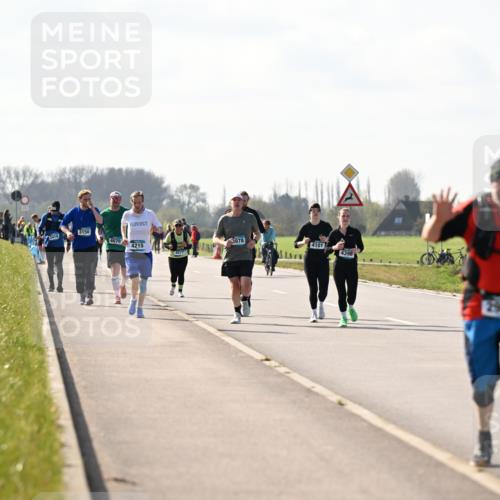 12.04.2026 - 45. Internationalen Wilhelmsburger Insellauf Dr. Thomas Lammeyer http://msf.ph/oto/9447022 12.04.2026 10:28:39 Laufen 3150, 2418, 4070, 3978, 4215, 4101, 4577, 4396, 2930 meine-sportfotos.de