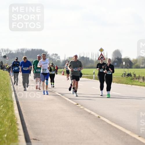 12.04.2026 - 45. Internationalen Wilhelmsburger Insellauf Dr. Thomas Lammeyer http://msf.ph/oto/9447026 12.04.2026 10:28:40 Laufen 2418, 3150, 4070, 4215, 397, 4577, 410, 4396 meine-sportfotos.de