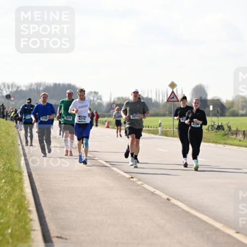12.04.2026 - 45. Internationalen Wilhelmsburger Insellauf Dr. Thomas Lammeyer http://msf.ph/oto/9447032 12.04.2026 10:28:40 Laufen 397, 41, 2418, 3150, 4070, 4215, 4396 meine-sportfotos.de