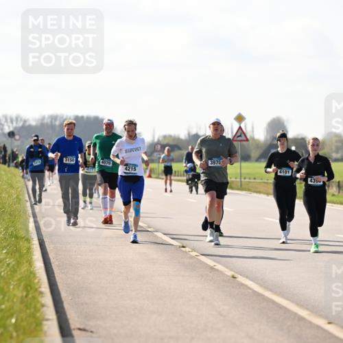 12.04.2026 - 45. Internationalen Wilhelmsburger Insellauf Dr. Thomas Lammeyer http://msf.ph/oto/9447041 12.04.2026 10:28:42 Laufen 2410, 3150, 4577, 4070, 4215, 3970, 4101, 4350 meine-sportfotos.de