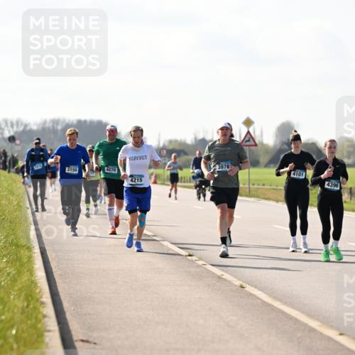 12.04.2026 - 45. Internationalen Wilhelmsburger Insellauf Dr. Thomas Lammeyer http://msf.ph/oto/9447042 12.04.2026 10:28:42 Laufen 5414, 3150, 4070, 4215, 3978, 4101, 4396 meine-sportfotos.de