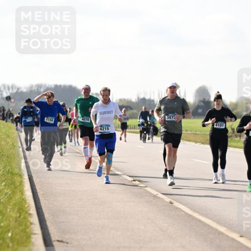 12.04.2026 - 45. Internationalen Wilhelmsburger Insellauf Dr. Thomas Lammeyer http://msf.ph/oto/9447044 12.04.2026 10:28:43 Laufen 2418, 3150, 4070, 4215, 3972, 4101, 4396 meine-sportfotos.de