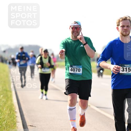 12.04.2026 - 45. Internationalen Wilhelmsburger Insellauf Dr. Thomas Lammeyer http://msf.ph/oto/9447081 12.04.2026 10:28:49 Laufen 4070, 3150 meine-sportfotos.de