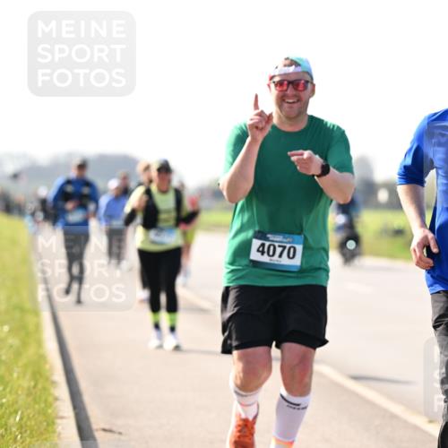 12.04.2026 - 45. Internationalen Wilhelmsburger Insellauf Dr. Thomas Lammeyer http://msf.ph/oto/9447084 12.04.2026 10:28:49 Laufen 4070, 4, 3150 meine-sportfotos.de