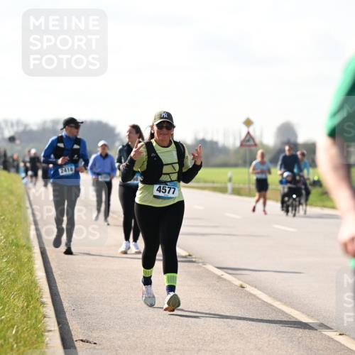 12.04.2026 - 45. Internationalen Wilhelmsburger Insellauf Dr. Thomas Lammeyer http://msf.ph/oto/9447090 12.04.2026 10:28:51 Laufen 2418, 4577, 407 meine-sportfotos.de