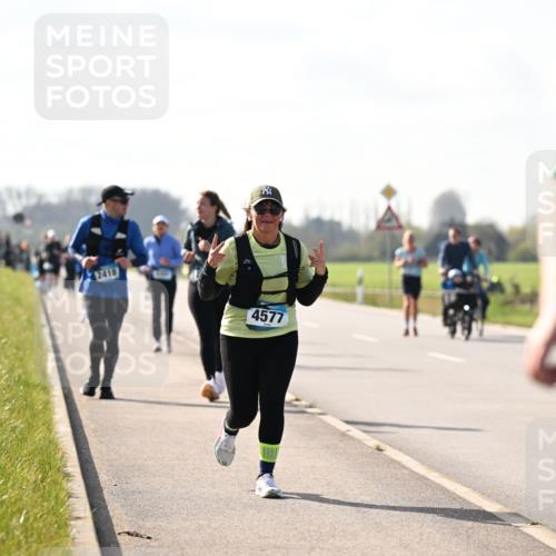 12.04.2026 - 45. Internationalen Wilhelmsburger Insellauf Dr. Thomas Lammeyer http://msf.ph/oto/9447091 12.04.2026 10:28:51 Laufen 2418, 4577 meine-sportfotos.de
