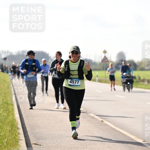 12.04.2026 - 45. Internationalen Wilhelmsburger Insellauf Dr. Thomas Lammeyer http://msf.ph/oto/9447093 12.04.2026 10:28:51 Laufen 2418, 4577 meine-sportfotos.de