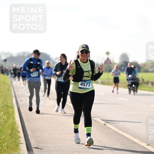 12.04.2026 - 45. Internationalen Wilhelmsburger Insellauf Dr. Thomas Lammeyer http://msf.ph/oto/9447095 12.04.2026 10:28:51 Laufen 2418, 4577 meine-sportfotos.de