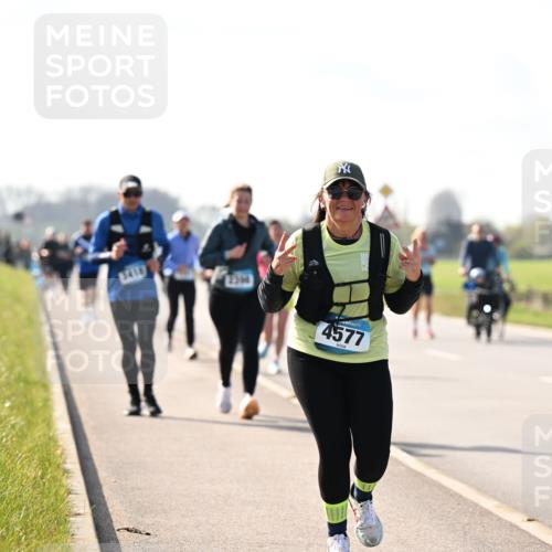 12.04.2026 - 45. Internationalen Wilhelmsburger Insellauf Dr. Thomas Lammeyer http://msf.ph/oto/9447099 12.04.2026 10:28:52 Laufen 8410, 2360, 4577 meine-sportfotos.de