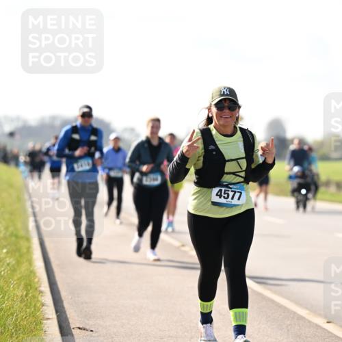 12.04.2026 - 45. Internationalen Wilhelmsburger Insellauf Dr. Thomas Lammeyer http://msf.ph/oto/9447100 12.04.2026 10:28:52 Laufen 4, 4577 meine-sportfotos.de