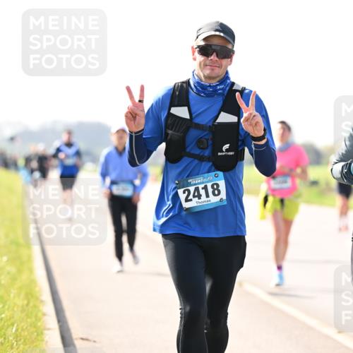 12.04.2026 - 45. Internationalen Wilhelmsburger Insellauf Dr. Thomas Lammeyer http://msf.ph/oto/9447127 12.04.2026 10:28:56 Laufen 2418, 2398 meine-sportfotos.de