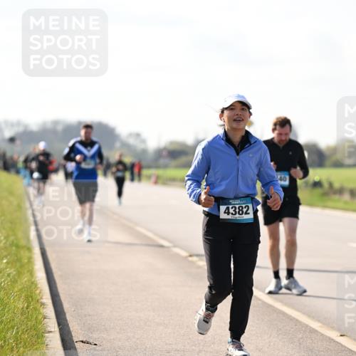 12.04.2026 - 45. Internationalen Wilhelmsburger Insellauf Dr. Thomas Lammeyer http://msf.ph/oto/9447147 12.04.2026 10:28:59 Laufen 4382, 40 meine-sportfotos.de