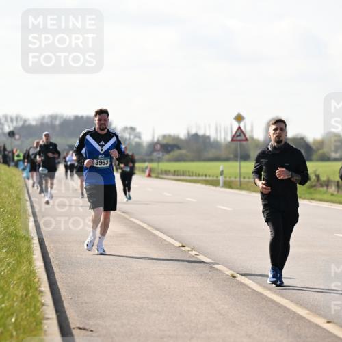 12.04.2026 - 45. Internationalen Wilhelmsburger Insellauf Dr. Thomas Lammeyer http://msf.ph/oto/9447162 12.04.2026 10:29:02 Laufen 3953, 4440 meine-sportfotos.de