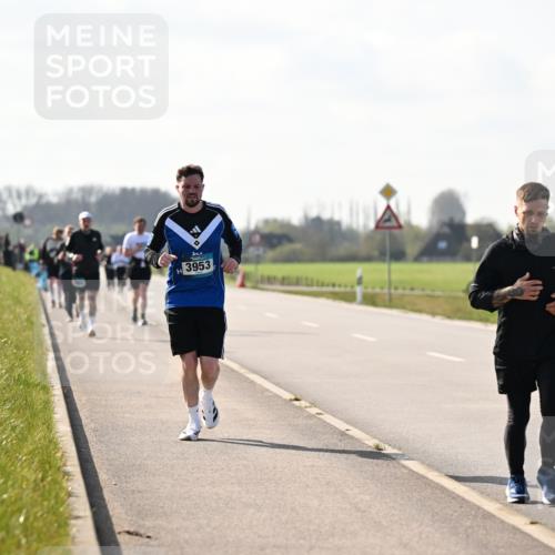 12.04.2026 - 45. Internationalen Wilhelmsburger Insellauf Dr. Thomas Lammeyer http://msf.ph/oto/9447167 12.04.2026 10:29:03 Laufen 3953 meine-sportfotos.de